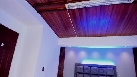 Snapshot of venuscooper_ chatting on January 16, 2026, 7:29 pm Venus Cooper Everyday From 1400 to 2200 Col Time online show from January 16, 2026, 7:29 pm