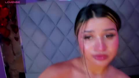 Snapshot of venusowen_ chatting on February 26, 2025, 6:54 pm Venusowen online show from February 26, 2025, 6:54 pm