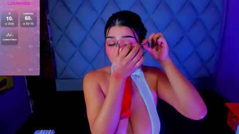 Venusowen  online show from October 4, 2025, 2:48 pm