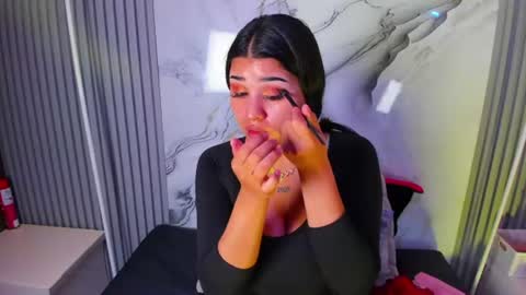 Venusowen  online show from July 15, 2026, 1:27 pm