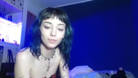 Venus online show from December 10, 2024, 3:30 am