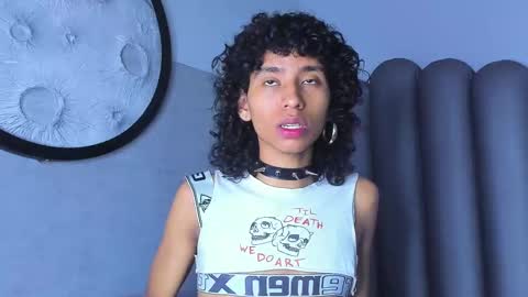 Snapshot of venuss_03 chatting on September 24, 2025, 3:43 am venuss_03 online show from September 24, 2025, 3:43 am