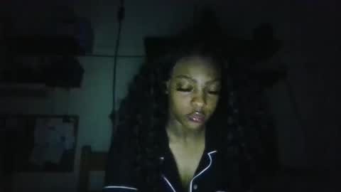 venusvvalentine online show from May 1, 2026, 6:07 am