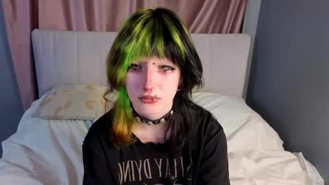 Erica online show from October 17, 2025, 8:11 pm