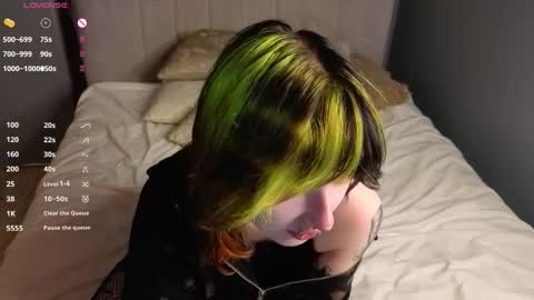 Erica online show from October 29, 2025, 8:10 pm