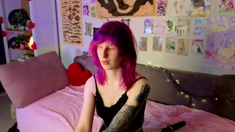 Erica online show from April 28, 2026, 2:27 am