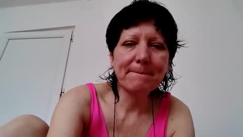 Snapshot of vera_elle chatting on February 10, 2026, 9:24 am Vera online show from February 10, 2026, 9:24 am