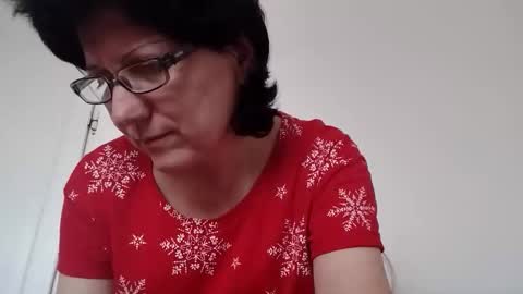 Snapshot of vera_elle chatting on February 18, 2026, 2:57 pm Vera online show from February 18, 2026, 2:57 pm