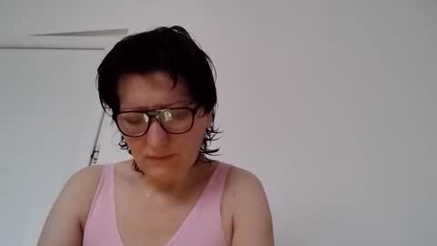 Snapshot of vera_elle chatting on March 3, 2026, 5:13 am Vera online show from March 3, 2026, 5:13 am