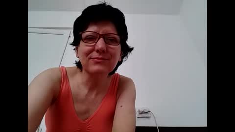 Snapshot of vera_elle chatting on April 28, 2026, 6:18 am Vera online show from April 28, 2026, 6:18 am