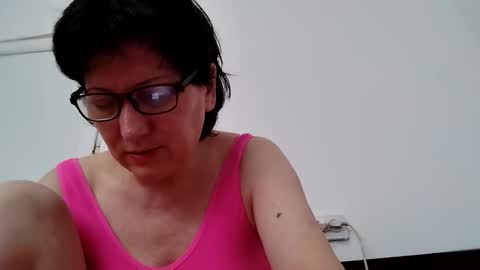 Snapshot of vera_elle chatting on May 13, 2026, 12:46 pm Vera online show from May 13, 2026, 12:46 pm