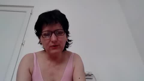 Snapshot of vera_elle chatting on May 16, 2026, 12:04 pm Vera online show from May 16, 2026, 12:04 pm