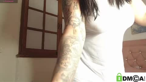 Vera Lux online show from May 9, 2026, 10:04 pm