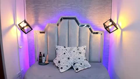 Domelipa  online show from January 9, 2026, 11:57 am