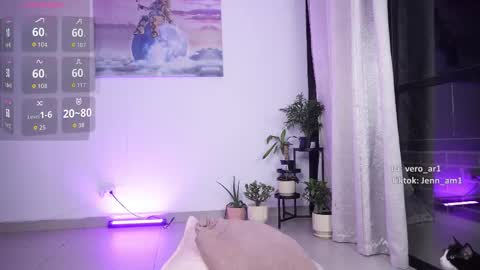 vero_cam online show from March 9, 2026, 2:48 am