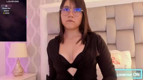 vero domplay online show from April 29, 2026, 3:32 am