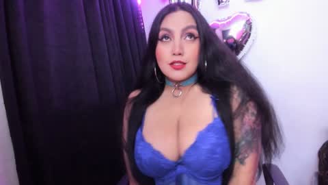 Snapshot of vero_jhonson chatting on February 9, 2025, 3:32 am karolina online show from February 9, 2025, 3:32 am