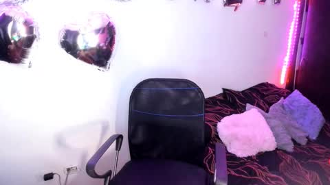 Snapshot of vero_jhonson chatting on February 23, 2025, 3:24 am karolina online show from February 23, 2025, 3:24 am