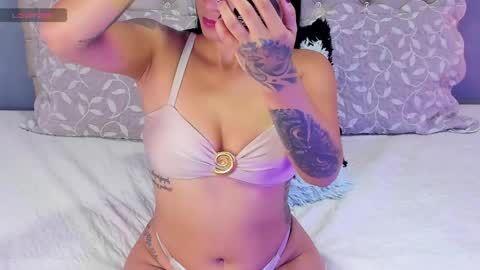 Vero Ivanova online show from May 7, 2026, 9:42 pm