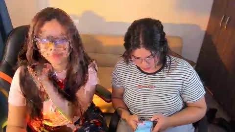 Verolake online show from November 11, 2025, 9:59 pm