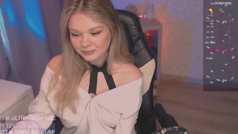 Snapshot of veronaaura chatting on September 18, 2025, 4:47 am Tiffany online show from September 18, 2025, 4:47 am