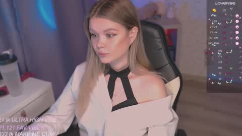 Snapshot of veronaaura chatting on October 20, 2025, 4:57 am Tiffany online show from October 20, 2025, 4:57 am