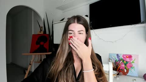 Lolitalolz online show from September 17, 2025, 2:08 pm