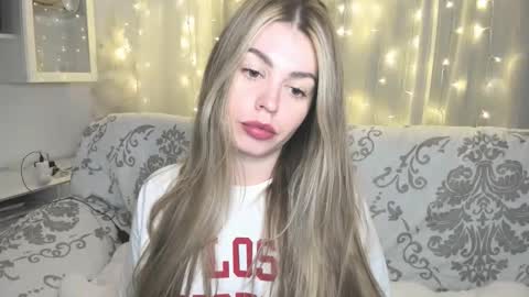 Lolitalolz online show from January 17, 2026, 6:55 pm