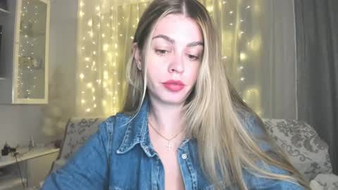 Lolitalolz online show from February 14, 2026, 7:21 pm