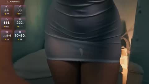  VERONICA  FOLLOW ME  online show from October 21, 2025, 10:05 am