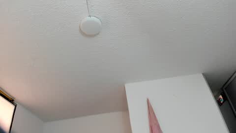 Snapshot of veronica_meller chatting on February 6, 2025, 12:16 pm Veronica online show from February 6, 2025, 12:16 pm