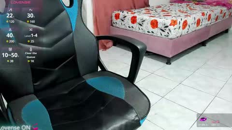 Snapshot of veronica_meller chatting on February 22, 2025, 12:19 pm Veronica online show from February 22, 2025, 12:19 pm