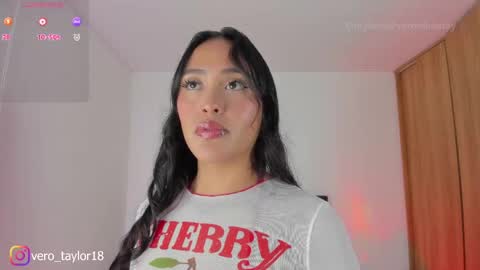 Snapshot of veronica_taylor1 chatting on April 26, 2026, 6:38 pm Vero 3 online show from April 26, 2026, 6:38 pm