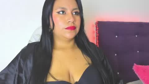 veronicaa_squirt online show from May 5, 2026, 3:25 am