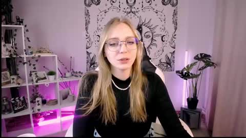 VERONICA online show from February 27, 2025, 9:14 pm