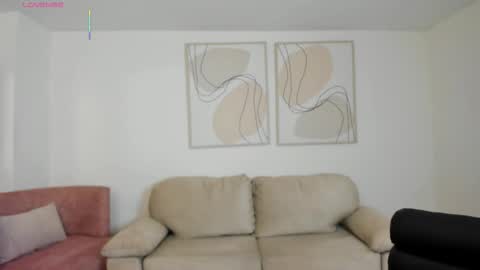 Snapshot of veronicablue1 chatting on October 26, 2025, 10:21 am Vero  online show from October 26, 2025, 10:21 am