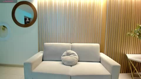 Vero  online show from March 3, 2026, 10:21 am