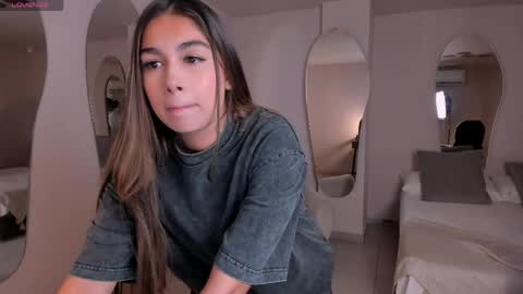 Vero  online show from March 23, 2026, 11:25 am