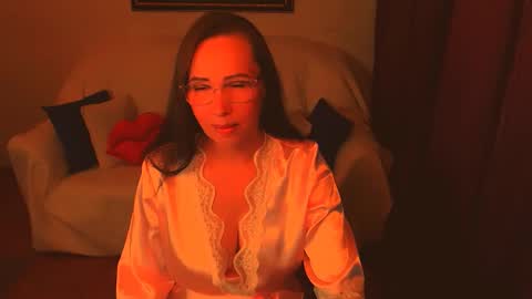 Veronica online show from October 6, 2025, 10:23 am