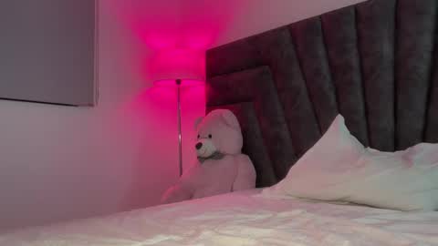 Snapshot of veronicadussan chatting on June 11, 2026, 12:32 am Miss Veronica dussan Tw Veronicasm IG Ashveronica online show from June 11, 2026, 12:32 am