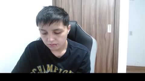 Veronica Clark online show from December 5, 2024, 10:01 pm