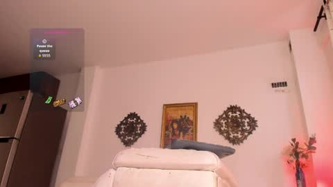 Snapshot of veronicagilss chatting on May 22, 2026, 4:45 pm Veronica Gills online show from May 22, 2026, 4:45 pm