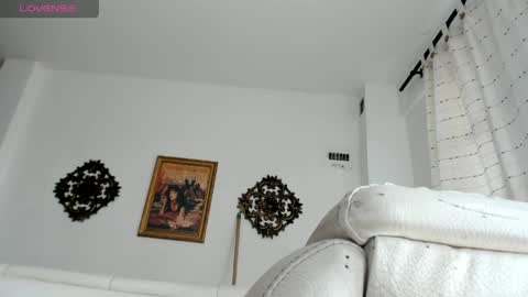 Snapshot of veronicagilss chatting on May 28, 2026, 3:53 pm Veronica Gills online show from May 28, 2026, 3:53 pm