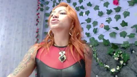 veronicaqueen2 online show from September 24, 2025, 10:24 pm