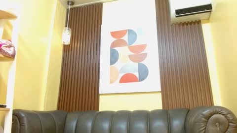 Snapshot of veronicarobles chatting on October 31, 2025, 8:32 pm Veronica Robles online show from October 31, 2025, 8:32 pm