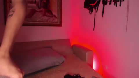 veronicasmith_os online show from June 9, 2026, 8:09 pm