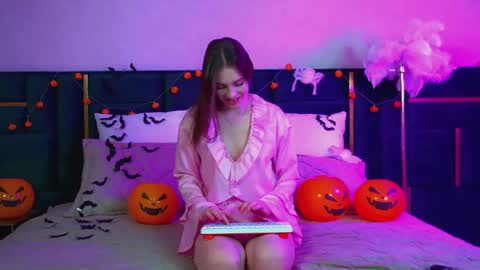 Snapshot of veronicavance chatting on October 22, 2025, 6:07 pm Veronica online show from October 22, 2025, 6:07 pm