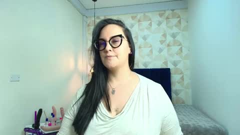 veroniicabbw online show from February 18, 2025, 12:06 pm