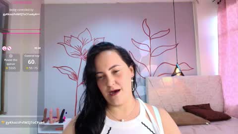 veroniicabbw online show from December 1, 2025, 12:10 pm