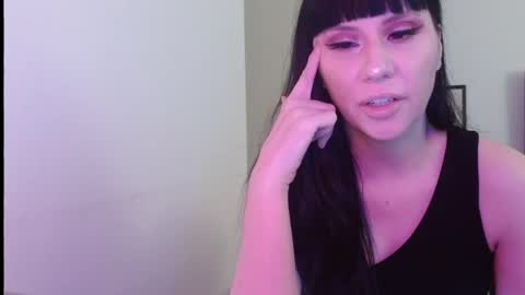 Snapshot of veronika_blak chatting on October 9, 2025, 2:42 am Miss Veronika Blak online show from October 9, 2025, 2:42 am